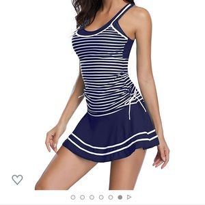 Tankini swimsuit w/ skirt bottoms